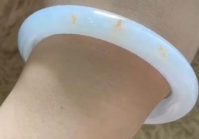 “沉香手串的好处”