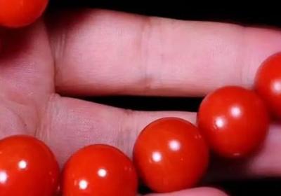 “冰种翡翠和水种翡翠：哪个更贵重？”