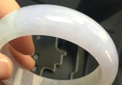 一般黄玉售价约为多少？