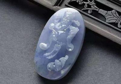 “原矿注胶”翡翠：真正的翡翠还是伪翠？
