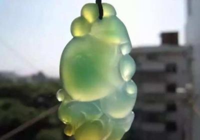 “能否用热水清洗黑曜石？”
