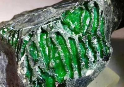 七彩翡翠：花开富贵，好运连连