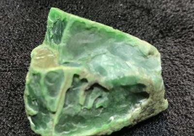 能不能用油烤盘手串？