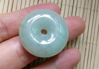 能佩戴假翡翠吗？