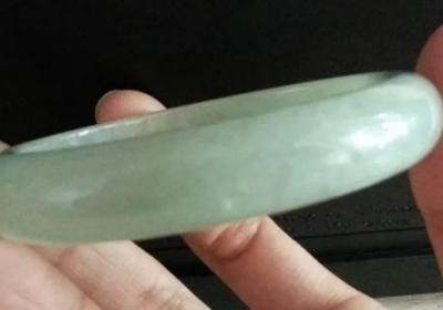 老坑翡翠手镯的品质如何？