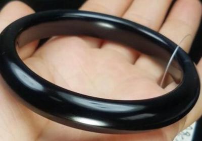 老种翡翠有何特点？