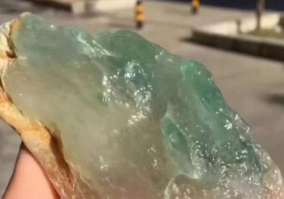 老种翡翠属于糯种吗？——重点剖析