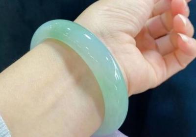 耳环生锈，还能佩戴吗？