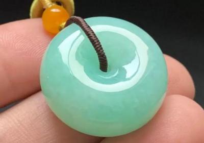 耳钉一般有多重？
