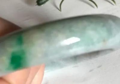 能用黑曜石按摩吗？