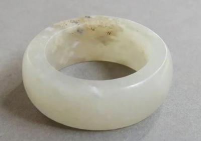 能否带着桃核手串入睡？