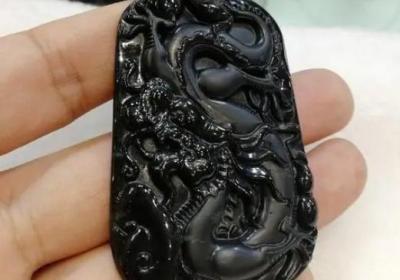 能否将翡翠镶嵌于千足金饰品中？