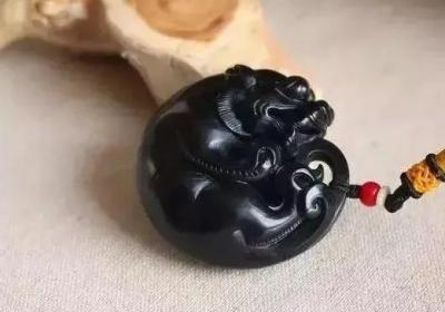 能否用刀划坏黑曜石？
