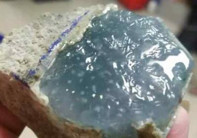 舒俱来是否为真正的翡翠