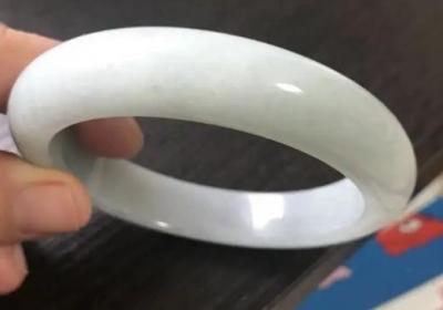 能否通过翡翠生意赚取利润？