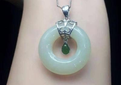 能否同时佩戴黑曜石和朱砂饰品？