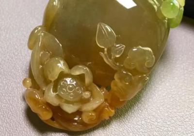 能否给树脂手串打上一层光泽？