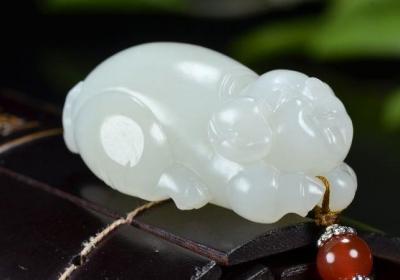能否磨去翡翠表皮纹？重新探讨翡翠的特点。