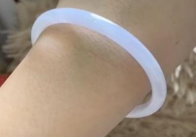腾冲翡翠价格：价格出现上涨趋势