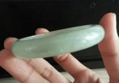 葡萄石戒指的象征意义及挑选建议