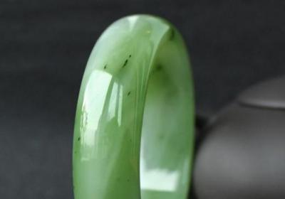 菩提手串已盘好，颜色为？