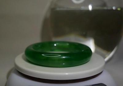 莫西沙翡翠原石皮壳图鉴