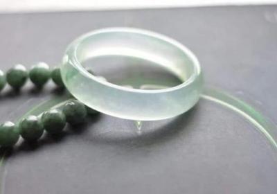 蛇纹石玉：价格高不可攀的珍品