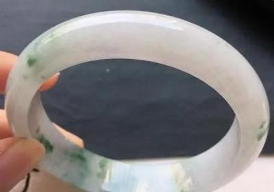 莫西沙翡翠的来源是否起源于缅甸？