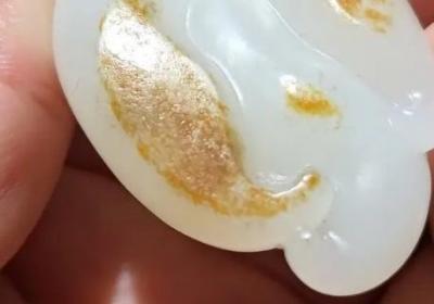 蜜蜡手串是否耐水？