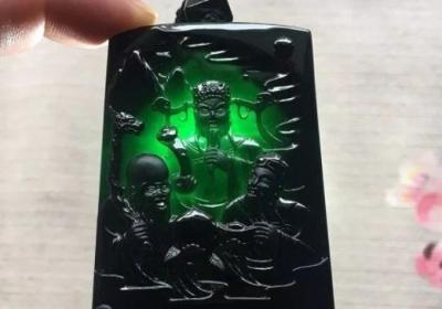 蔷薇辉石价格高的是哪种颜色？