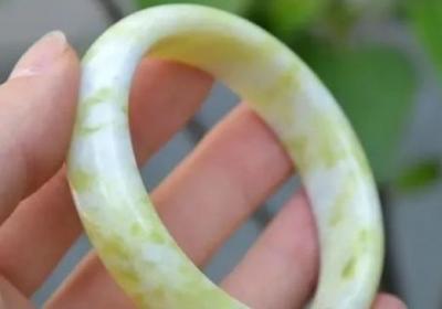 蜜蜡手链单价是多少？