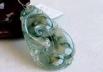 蓝水翡翠是否存在伪品？