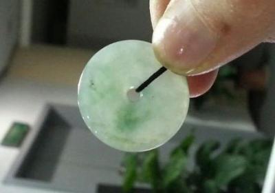 蜜蜡手串是否真的不过几十块钱？