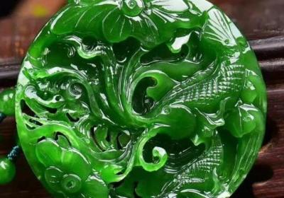 蔷薇辉石是否存在裂纹？