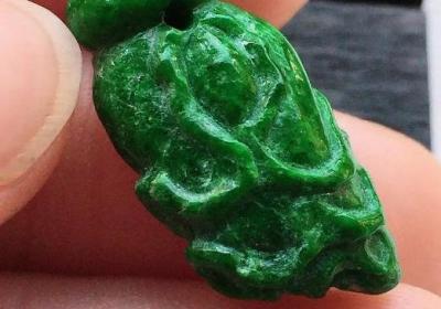 蓝色翡翠的价值如何？