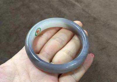 解读车内挂饰的文化意蕴