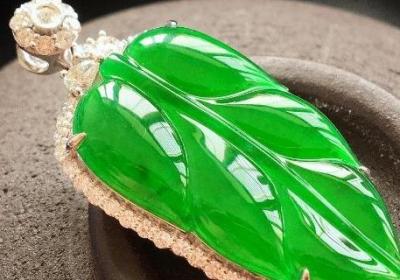 观音翡翠应该怎样赠送？